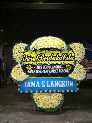 Papan Bunga Duka di Tenilo