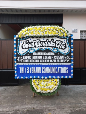 Papan Bunga Duka di Tenilo